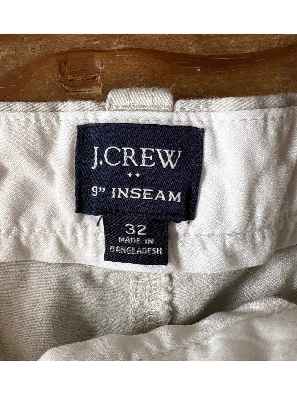 J.Crew 9” Classic Chino Shorts Men’s Size 32 Stone Khaki